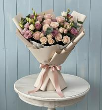 Букет цветов из:  Розы и Лизиантусы #REPLACE_PRED# Ленинкенте