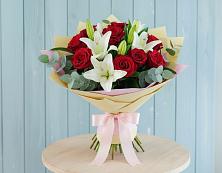 Букет цветов из:  Лилии и Розы в Ленинкенте