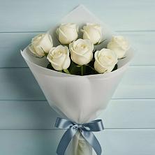 Букет 7 Белых роз Эдлесс Лав в Ленинкенте