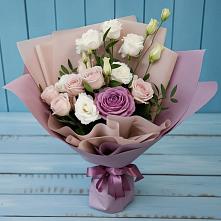 Букет цветов из:  Розы и Лизиантусы #REPLACE_PRED# Ленинкенте