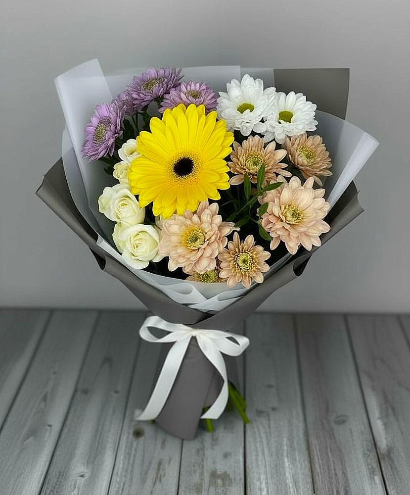 Букет цветов из: Розы, Герберы и Хризантемы в Ленинкенте