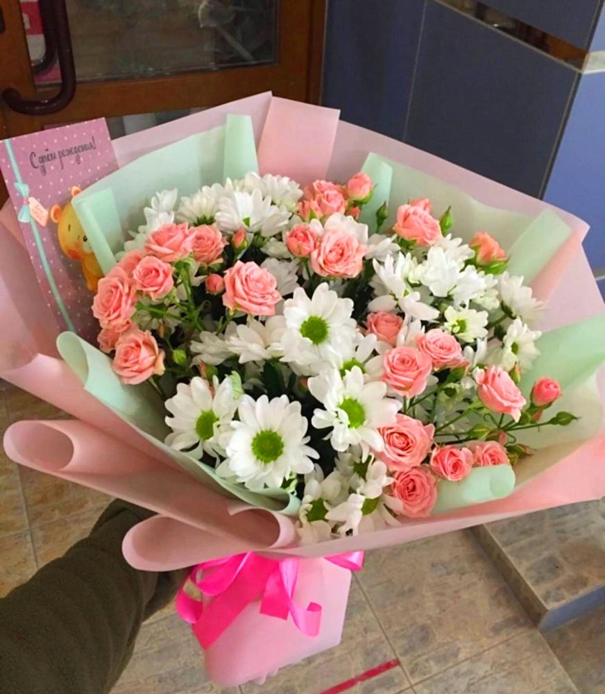 Букет цветов из: Розы и Хризантемы в Ленинкенте