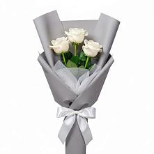 Букет 3 белые розы в Ленинкенте