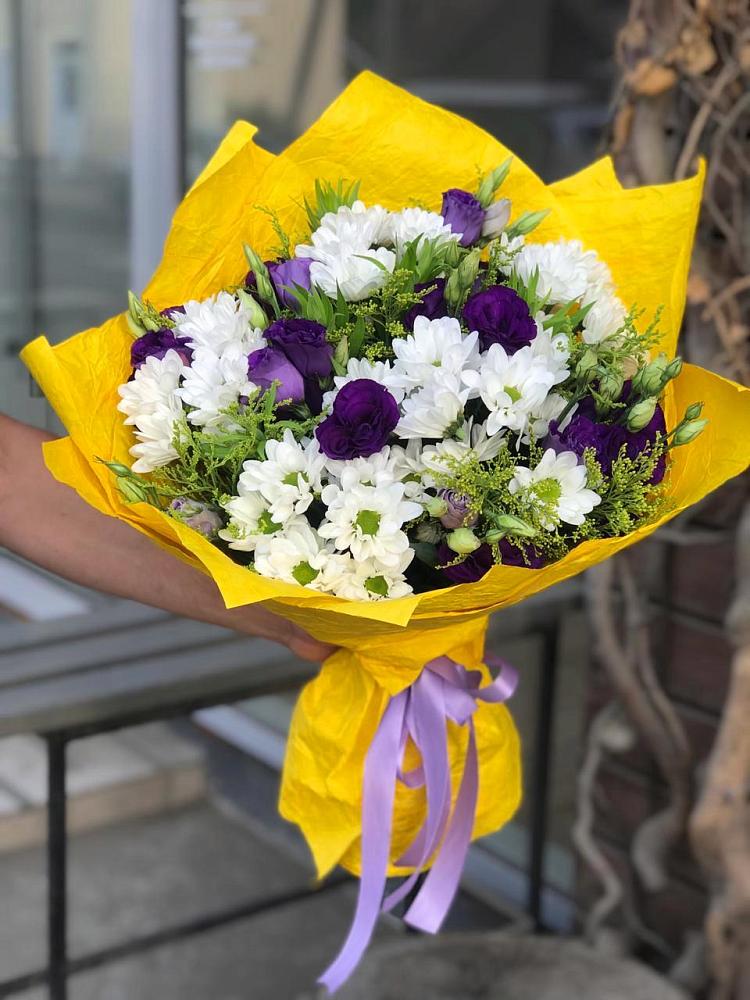 Букет цветов из: Ирисы, Хризантемы и Ромашки в Ленинкенте