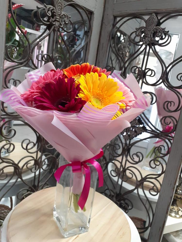 Букет цветов из: Герберы в Ленинкенте