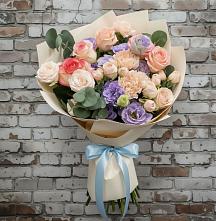 Букет цветов из:  Розы, Лизиантусы и Гвоздики #REPLACE_PRED# Ленинкенте
