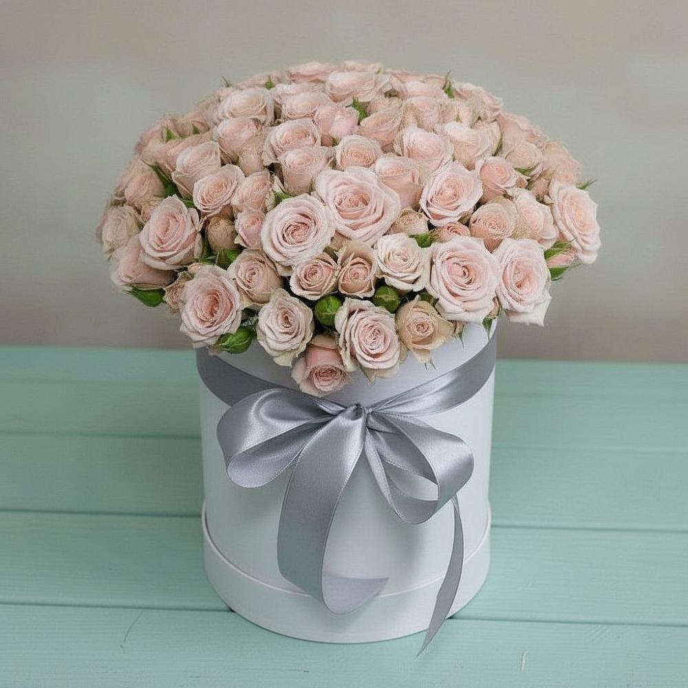 Цветочная композиция из Розы в шляпной коробке в Ленинкенте