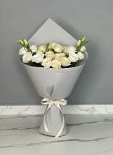 Букет цветов из:  Розы и Лизиантусы в Ленинкенте